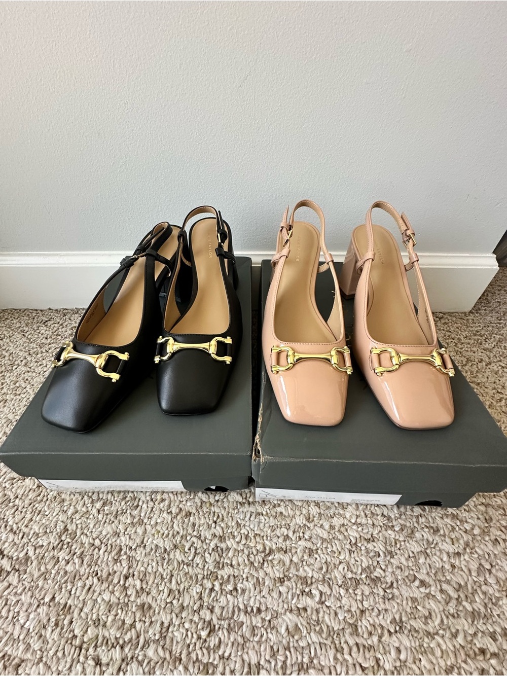 Ann Taylor bundle (2pr) Black and Nude Patent Slingback Pumps w Gold Bit sz 6